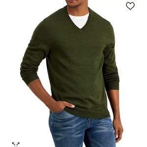 Club Room Luxury 100% Cashmere V-neck sweater
